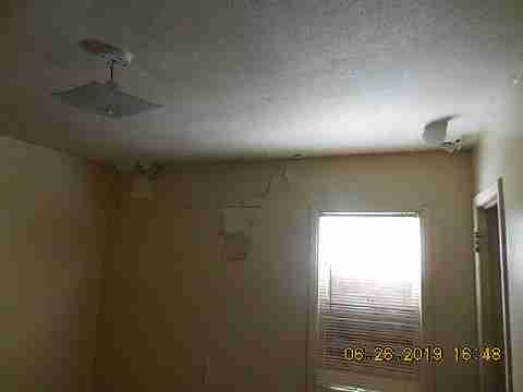 10035 Montrose (22)_m.jpg